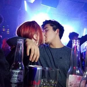 Meet your Posher, Kira